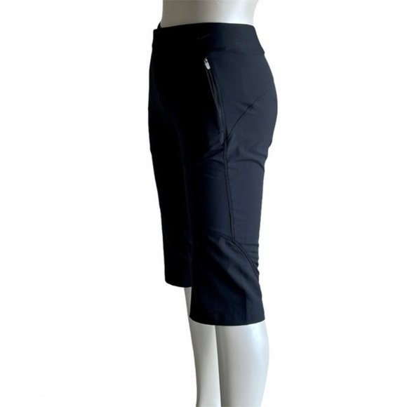 Nike Pants - Nike Sphere Dry Fit Black Capri Shorts